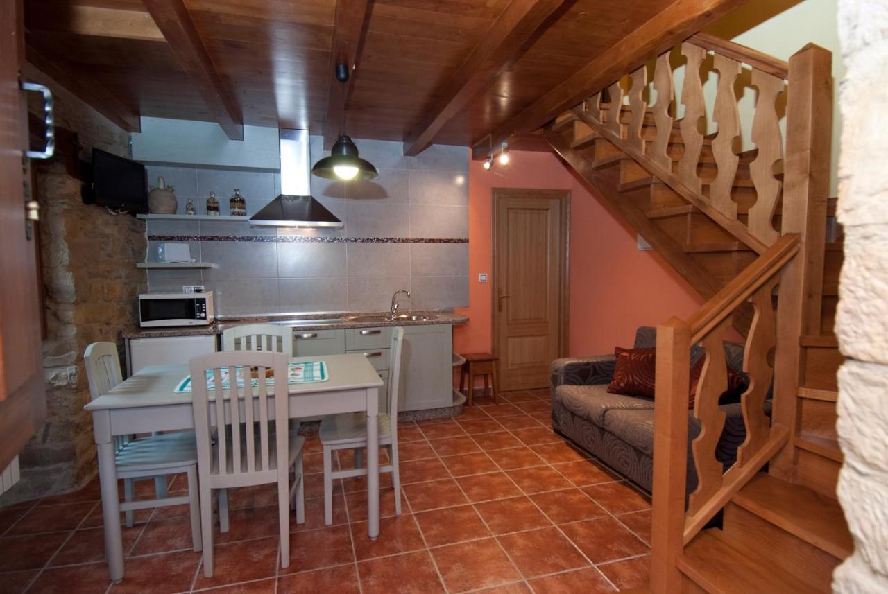 Apartamentos Rurales Tia Vicenta 圣埃乌拉利亚德奥斯科斯 外观 照片